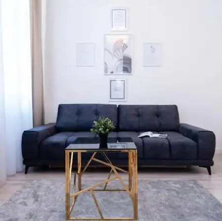 Apartament By Deriko Pelinso Apartman *