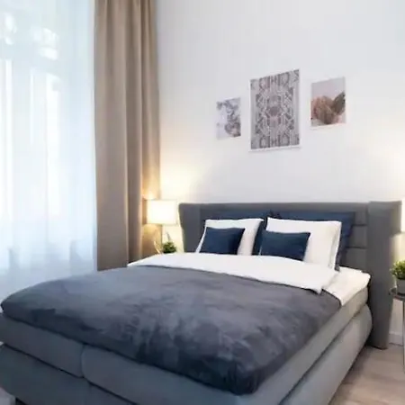 Apartament By Deriko Pelinso